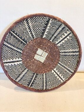 NEW Africa Woven Basket. Made by the Binga people of Zambia/Zimbabwe